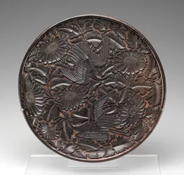 Tray with design of cranes and chrysanthemums